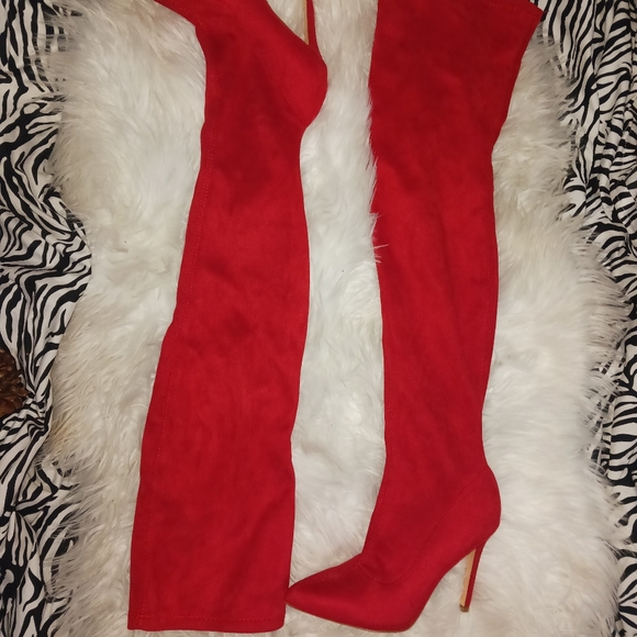 Liliana Gisele 7 Red thigh high boots - Picture 2 of 14